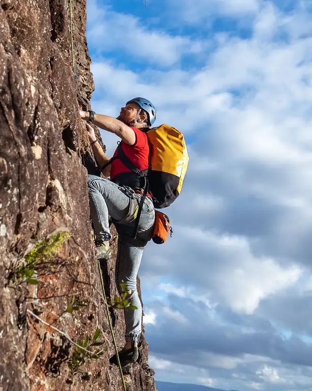 Blue Mountains Guided Rock Climbing Experience