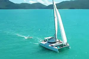 Airlie Beach 2 Day Sailing Tour – Entice Whitsundays Highlights